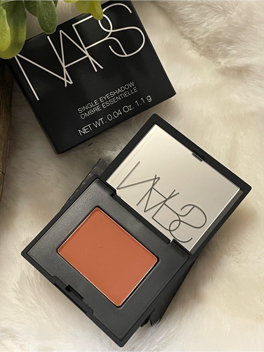 🖤🩷NARS®️ Gorgeous Eeshadow “Noumea” 5314